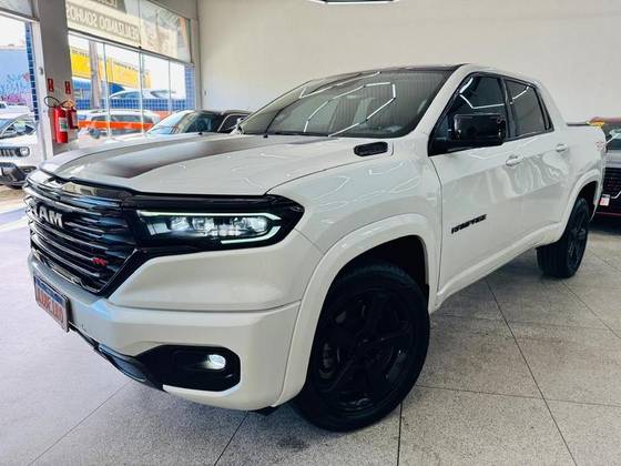 RAM RAMPAGE 2.0 HURRICANE 4 TURBO GASOLINA R/T 4X4 AUTOMÁTICO